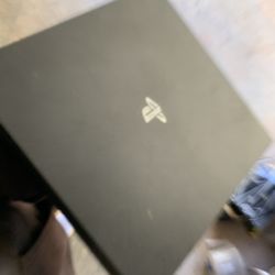 PS4 Pro No Cords Or Controllers