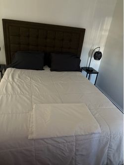 Queen bed & matress