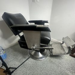 1963 Vintage Paidar Barber Chair