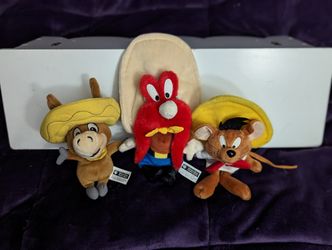 Warner Bros Looney Tunes Bean Bag Plush Lot Of 2