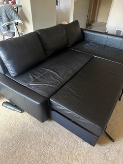Free pull out couch!!