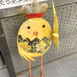 Metal Easter/Spring Chick Yard Decor