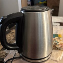 Tea kettle