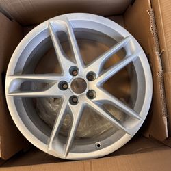 5 Lug Silver Rim