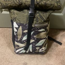 Dakine Multi-use backpack PLATE LUNCH SECTION