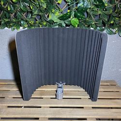 Sterling Audio VMS Vocal Microphone Shield 9x15x17