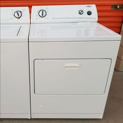 Excellent Condition!!! Heavy Duty, Extra Large Capacity, Whirlpool, Gas Dryer!!! Easily Drys a King Size Comforter!!! Super Reliable!!! Must See To Ap