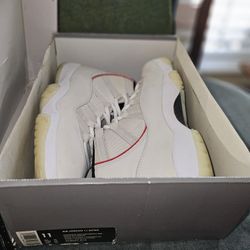 Jordan 11 platinum tint clearance for sale