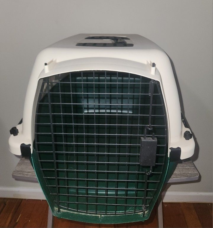 Petmate Vari Small Dog & Cat Kennel/Carrying Crate