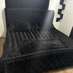 King Bed With Mattress