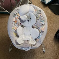 Fisher-Price Sweet Snugapuppy Dreams Deluxe Bouncer White