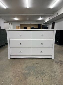 White 6 Drawer Dresser