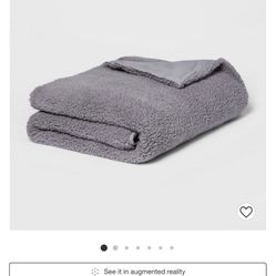 12 lb Sherpa Weighted Blanket with Removable Cover
