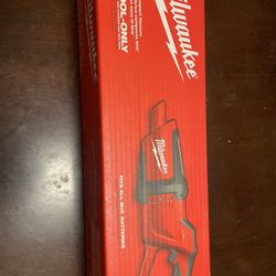 Brand New In Box Milwaukee M12 Hand Held Vac
