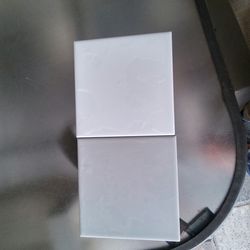 Restore Bright white and grey 6 inx 6 in ceramic wall tile