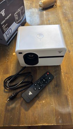 HD Video Projector with Remote and Cable
