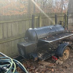 Grill With Trailer 