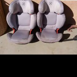Two Maxi Cosi Rodifix Booster Kids Car Seats Both For 20$ Obo