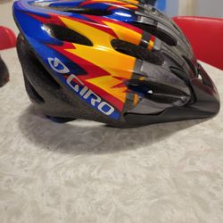 Giro Flume youth
cycling helmet
Still like brand new
No box
