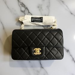 Lambskin Shoulder  Bag Black