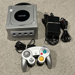 Nintendo GameCube Silver Console DOL-101 Bundle w/ Cords OEM Controller Tested