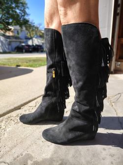New ISOLA black suede knee high wedge boots with fringe. 9 M. Never worn.