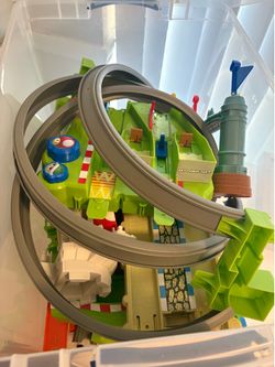 Hot Wheels Mario Kart Circuit Track Set