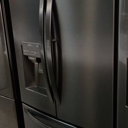 LG French door refrigerator with warranty delivery available fee depends on address 🏠🚛🛣️