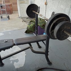 120 Lbs In Weights Plus Bar. No Bevch Make An Offer