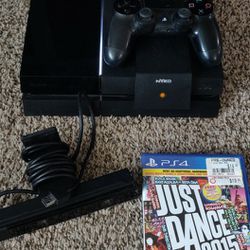 PS4 With Charging Dock, Camera & Game