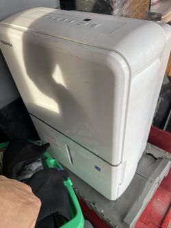 Dehumidifier | LIKE New | 4500 Sq Ft | Energy Star