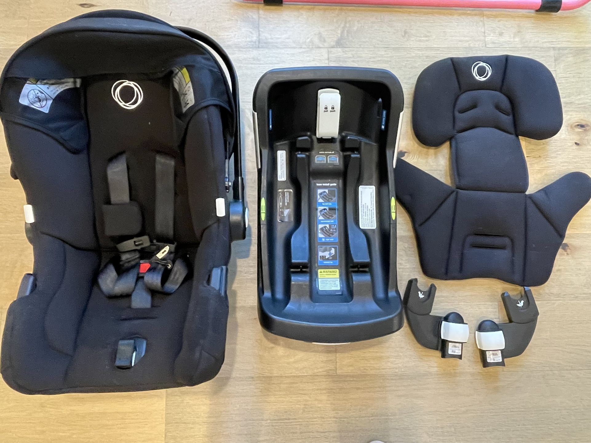 Nuna Bugaboo ( with base and Adaptor)