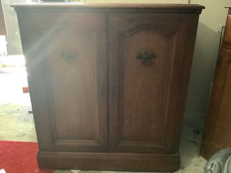 Wine Bar Cabinet Lower Price (50.00)