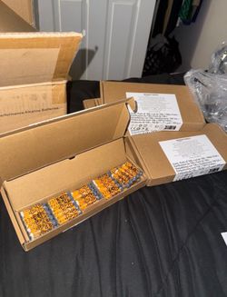 100 Pack Of Triple A Batterys !! Amazon Batteries 🪫 New