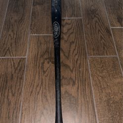 33 in Louisville slugger wood bat