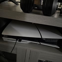 PS5 Disk Version And Xbox One Series S 