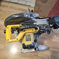 Dewalt Milter Saw Great Condition Don't Need 
