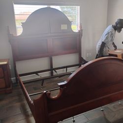 Gorgeous King Size Bedroom Set $200