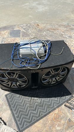 Profile California 600- watt amplifier with box and speakers