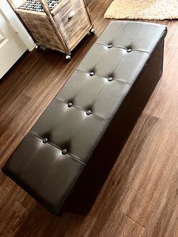 Dark Brown Storage Bench Ottoman Faux Leather in good condition (pick up Cedar Park)