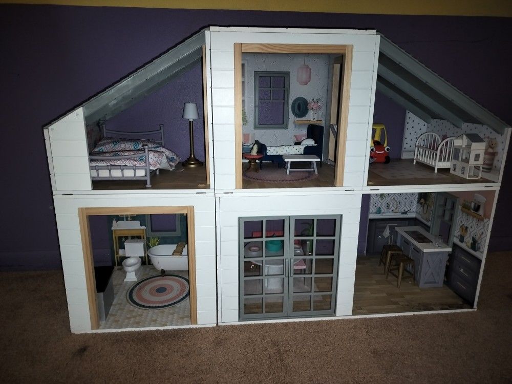 Little Tikes Doll House