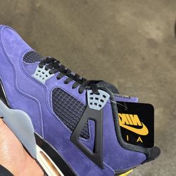 Laker 4s
