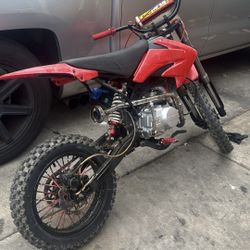 Pit Bike Tao Tao 140 Swapped