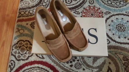 Bass Tan Wedge Loafer sz. 7