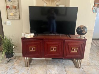 Moving out sale