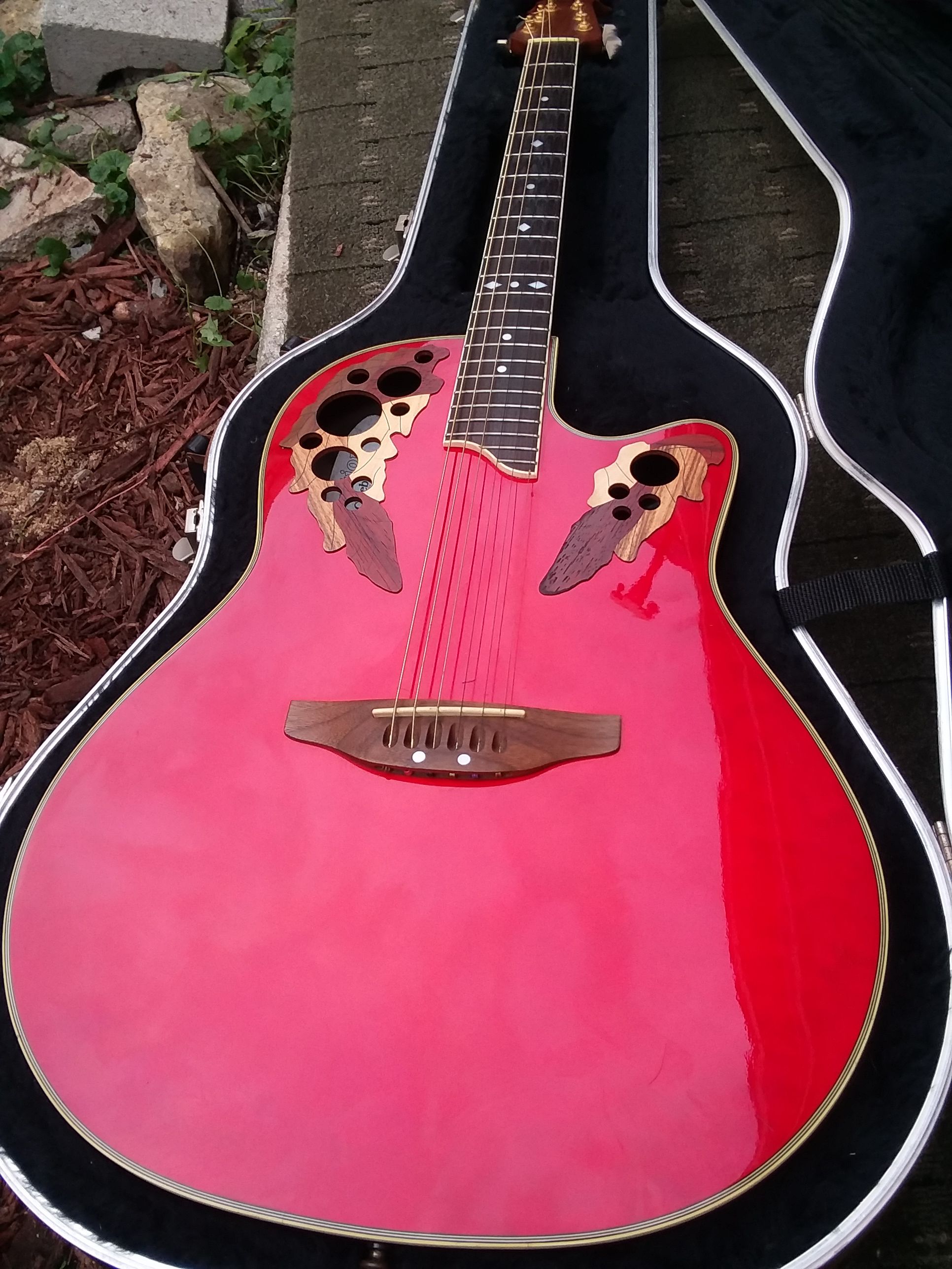 Ovation celebrity cs257 guitar