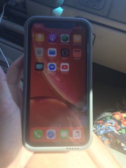 PLEASE READ THE DESCRIPTION I GOTTA ALOT OF NICE PHONES AN ELECTRONICS PM ME