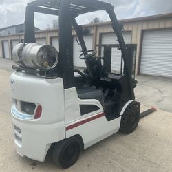 2017 Nissan Forklift Lifting capacity, 4000lbs