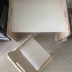 Montessori Wooden Desk And Chair 