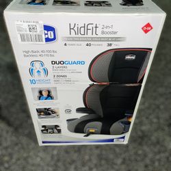 Chicco KidFit 2-in-1 Booster Car Seat
